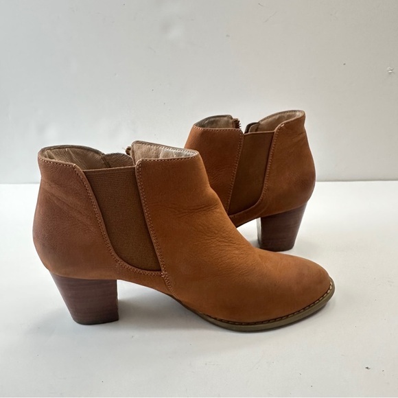 Vionic Leather Sterling Zip Up High Heel Ankle Boots Womens Size 7 In Saddle - Picture 10 of 10